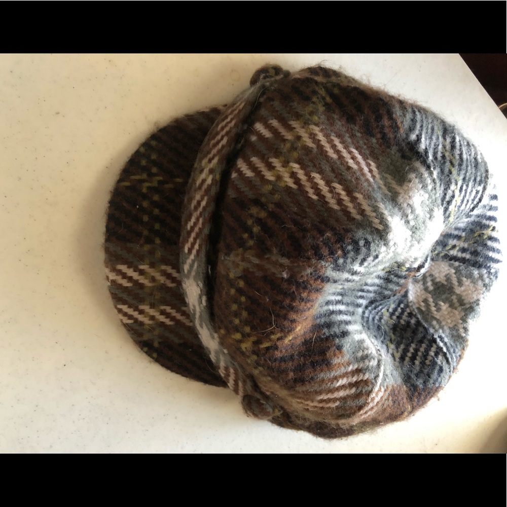 D&Y Fashion hat Brown Plaid acrylic women’s hat